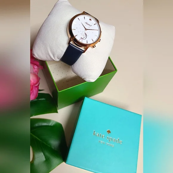 Kate spade New York smart watch R$250 VGUC. - Picture 5 of 15